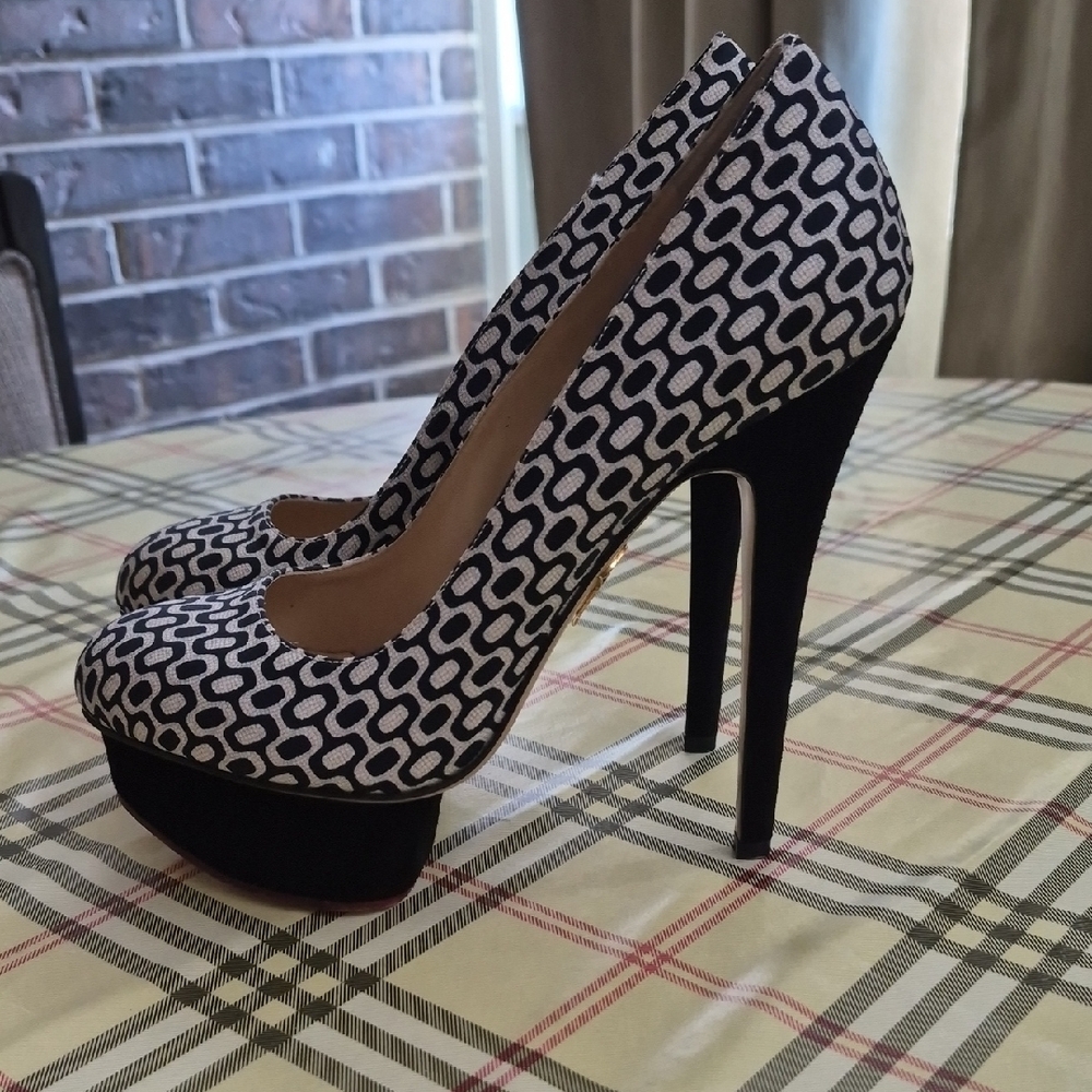 Charlotte Olympia Black and Cream Stiletto Platform Heels Shoes Size 37.5